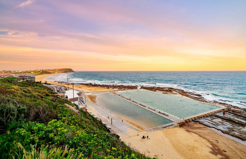 Sunset,At,Merewether,Beach,Overlooking,The,Merewether,Ocean,Baths,In